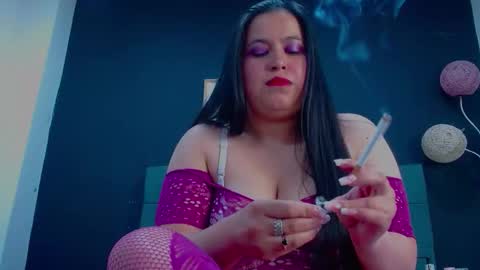 C A L L  M E  M I A  online show from November 4, 2025, 5:50 am