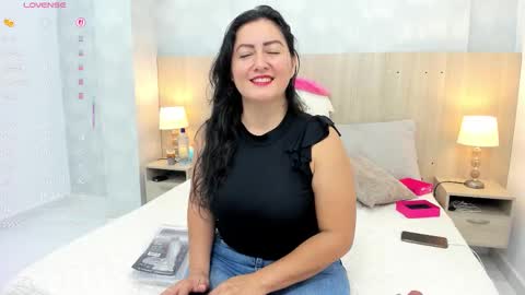 Mia Aristizabal online show from October 11, 2025, 7:23 pm