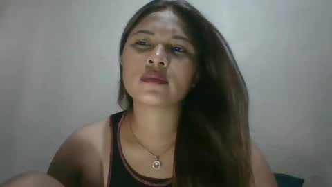 Snapshot of mia_bella04 chatting on February 5, 2025, 2:40 am mia_bella04 online show from February 5, 2025, 2:40 am