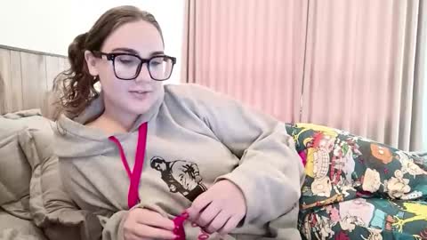 mia_boone online show from December 16, 2025, 2:16 am