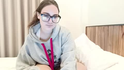 mia_boone online show from December 17, 2025, 1:55 am