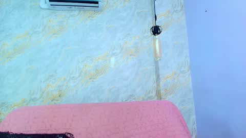 Mia  online show from December 16, 2025, 12:10 pm