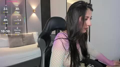 M I A  online show from March 25, 2026, 2:28 am