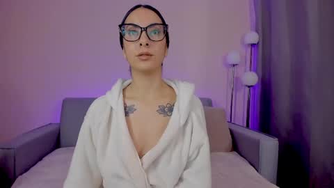 Snapshot of mia_daniellshot chatting on April 22, 2026, 12:18 pm Sarah Luna online show from April 22, 2026, 12:18 pm