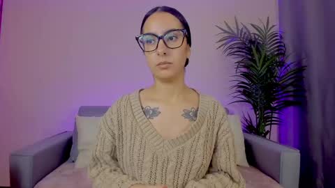 Snapshot of mia_daniellshot chatting on May 3, 2026, 12:55 pm Sarah Luna online show from May 3, 2026, 12:55 pm