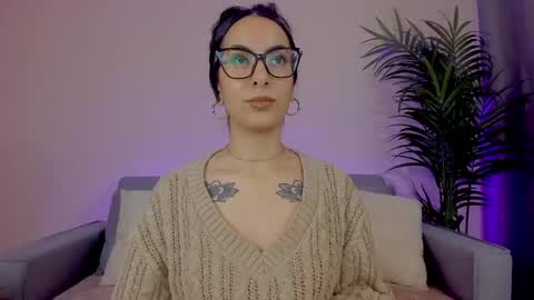 Snapshot of mia_daniellshot chatting on May 6, 2026, 1:16 pm Sarah Luna online show from May 6, 2026, 1:16 pm