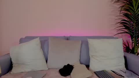 Snapshot of mia_daniellshot chatting on May 13, 2026, 1:30 pm Sarah Luna online show from May 13, 2026, 1:30 pm