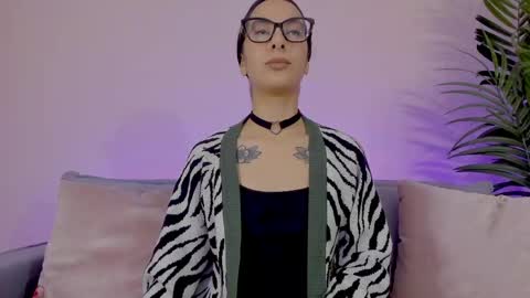 Snapshot of mia_daniellshot chatting on May 22, 2026, 1:28 pm Sarah Luna online show from May 22, 2026, 1:28 pm