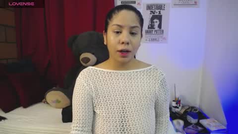 Mia online show from April 7, 2026, 12:05 pm