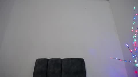 M I A online show from December 23, 2025, 10:57 am