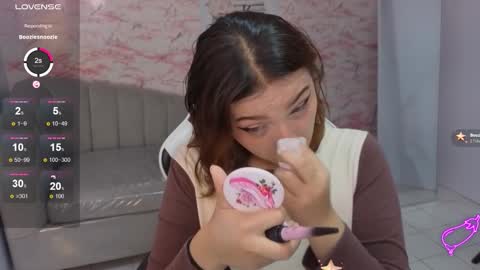 Snapshot of mia_foster_t chatting on February 20, 2026, 1:22 pm Mia online show from February 20, 2026, 1:22 pm