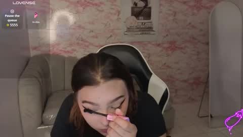 Snapshot of mia_foster_t chatting on February 22, 2026, 1:20 pm Mia online show from February 22, 2026, 1:20 pm