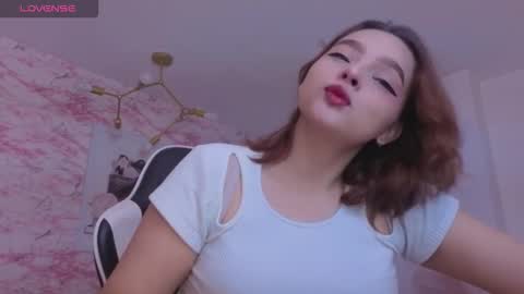 Snapshot of mia_foster_t chatting on March 1, 2026, 1:24 pm Mia online show from March 1, 2026, 1:24 pm