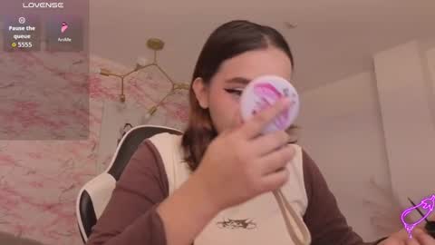 Snapshot of mia_foster_t chatting on March 3, 2026, 1:17 pm Mia online show from March 3, 2026, 1:17 pm