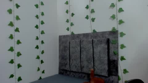 Snapshot of mia_garcia2 chatting on May 15, 2026, 10:39 pm MIA online show from May 15, 2026, 10:39 pm