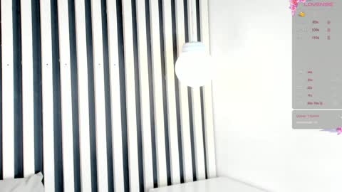 Snapshot of mia_holson chatting on December 19, 2024, 2:57 pm I am Mia online show from December 19, 2024, 2:57 pm