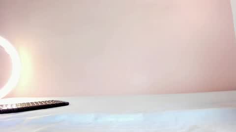 Snapshot of mia_holson chatting on January 14, 2026, 10:54 am I am Mia online show from January 14, 2026, 10:54 am