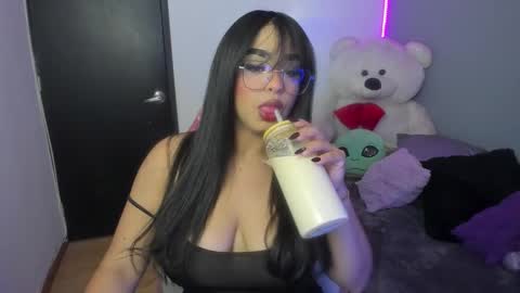 Mia J Abbey online show from January 8, 2026, 10:34 pm