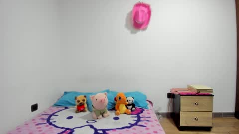 mia kaneee online show from December 15, 2024, 3:45 am