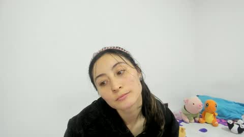 mia kaneee online show from December 21, 2024, 7:24 am