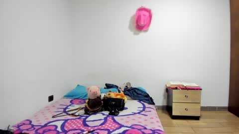 mia kaneee online show from December 28, 2024, 10:02 pm