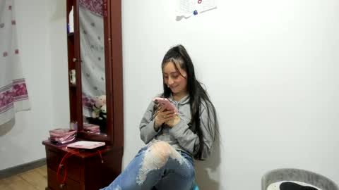 mia kaneee online show from January 12, 2025, 12:49 am