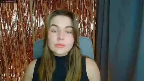 mia_lemm online show from February 2, 2026, 8:35 am