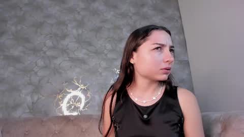 Snapshot of mia_luxor chatting on July 17, 2026, 11:39 am mia_luxor online show from July 17, 2026, 11:39 am