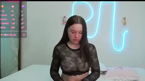 Snapshot of mia_mia99 chatting on July 5, 2026, 9:22 pm MIA online show from July 5, 2026, 9:22 pm