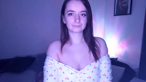 Snapshot of mia_muuur chatting on March 7, 2026, 12:18 am Mia online show from March 7, 2026, 12:18 am
