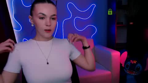 mia online show from April 15, 2026, 9:16 am