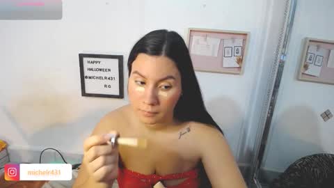 mia reys online show from November 27, 2025, 12:07 pm