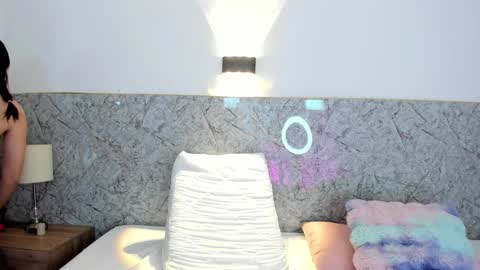 Snapshot of mia_rom chatting on December 9, 2024, 11:58 am Mia online show from December 9, 2024, 11:58 am