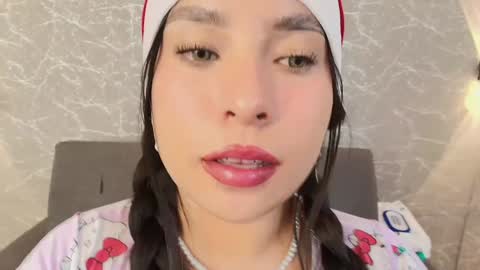 Mia Roux online show from December 24, 2024, 1:06 am