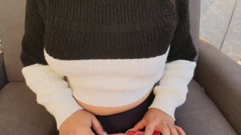 Mia Roux online show from December 29, 2024, 7:22 pm