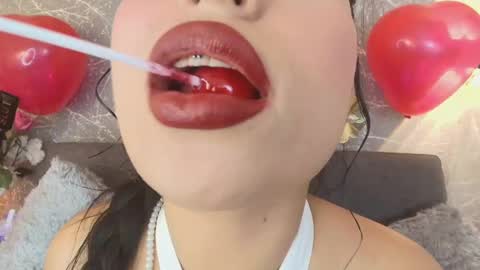 Mia Roux online show from February 15, 2025, 1:53 am