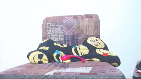 Cintia Rodriguez online show from March 11, 2025, 1:37 am