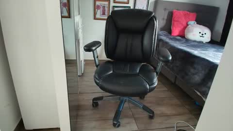 Mia Sepulveda online show from April 4, 2026, 7:22 pm