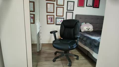Snapshot of mia_sepulveda chatting on May 20, 2026, 3:29 pm Mia Sepulveda online show from May 20, 2026, 3:29 pm