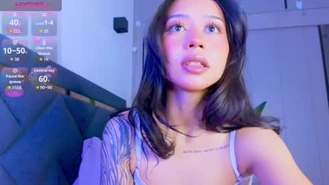 Snapshot of mia_sirenia chatting on February 1, 2026, 1:09 pm Mia online show from February 1, 2026, 1:09 pm