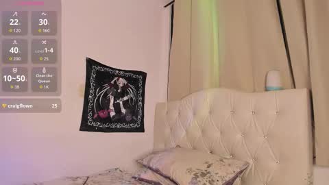 Mia Sky online show from September 28, 2025, 1:55 am