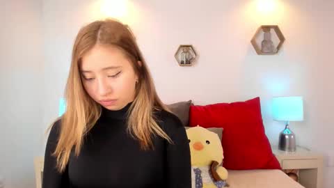 Snapshot of mia_skys chatting on January 19, 2026, 1:04 pm Mia online show from January 19, 2026, 1:04 pm