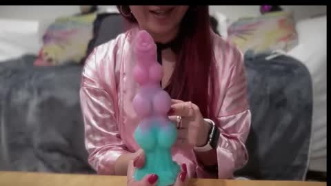 Mia online show from January 16, 2026, 5:39 pm