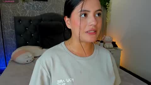 baby miaa online show from February 5, 2026, 7:51 pm