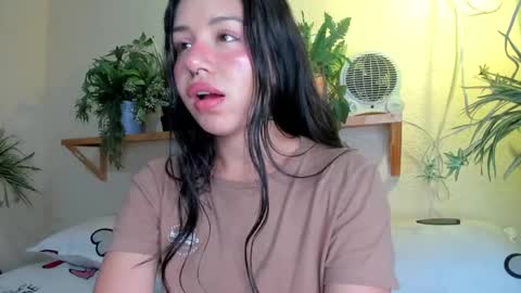 Snapshot of miaa_rose__ chatting on January 18, 2025, 9:56 am Miaa online show from January 18, 2025, 9:56 am