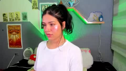 Snapshot of miaa_rose__ chatting on November 13, 2025, 8:19 pm Miaa online show from November 13, 2025, 8:19 pm