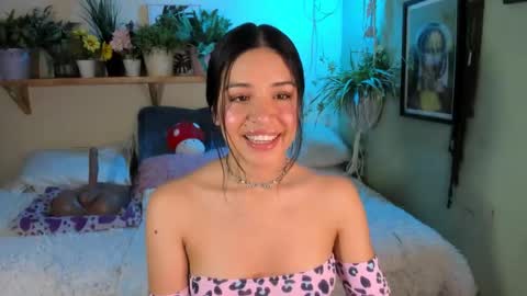 Snapshot of miaa_rose__ chatting on November 22, 2025, 4:17 pm Miaa online show from November 22, 2025, 4:17 pm