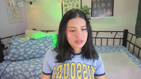 Snapshot of miaa_rose__ chatting on December 23, 2025, 5:38 am Miaa online show from December 23, 2025, 5:38 am