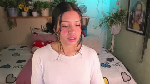 Snapshot of miaa_rose__ chatting on April 22, 2026, 12:24 am Miaa online show from April 22, 2026, 12:24 am