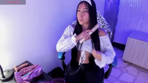       online show from October 3, 2025, 1:30 pm